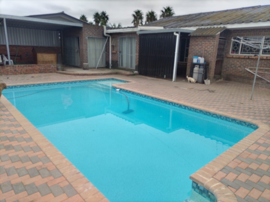 4 Bedroom Property for Sale in Retief Eastern Cape